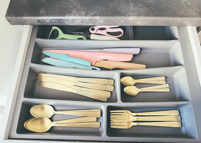 Cozy Ozo Apartments, Free Parking! *